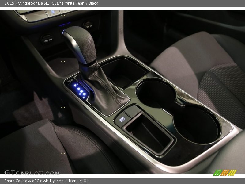 Quartz White Pearl / Black 2019 Hyundai Sonata SE