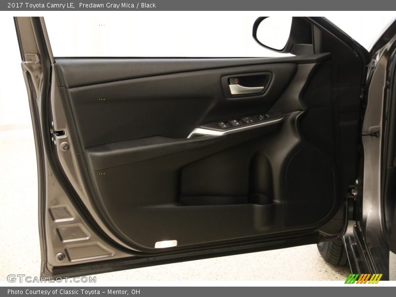 Predawn Gray Mica / Black 2017 Toyota Camry LE