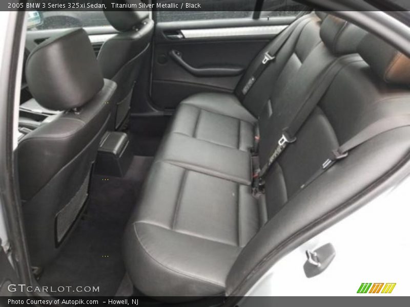 Titanium Silver Metallic / Black 2005 BMW 3 Series 325xi Sedan