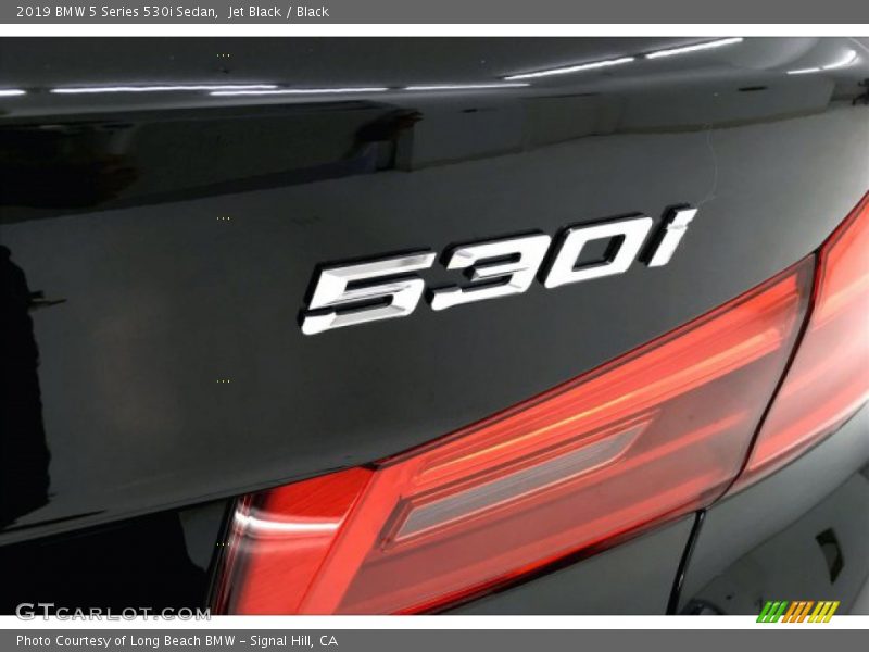 Jet Black / Black 2019 BMW 5 Series 530i Sedan