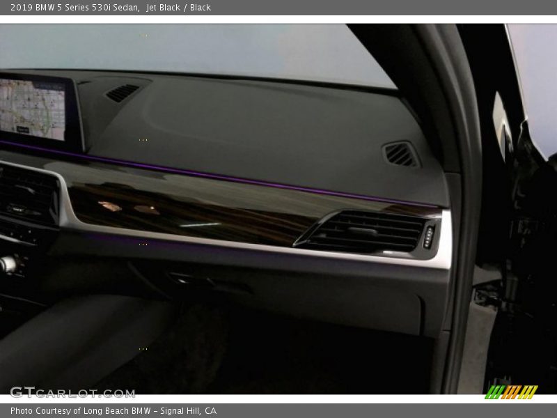 Jet Black / Black 2019 BMW 5 Series 530i Sedan