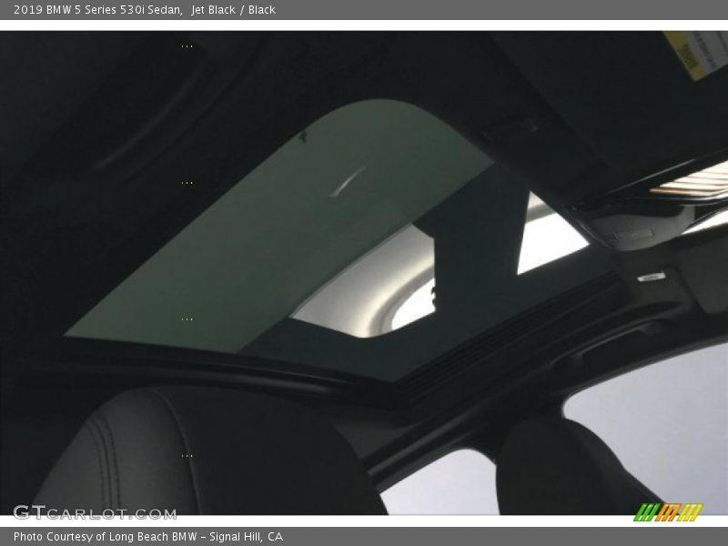 Jet Black / Black 2019 BMW 5 Series 530i Sedan