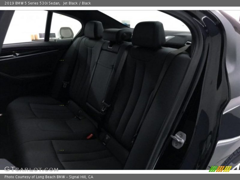 Jet Black / Black 2019 BMW 5 Series 530i Sedan