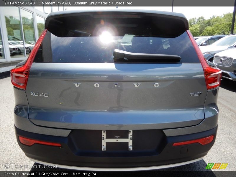 Osmium Grey Metallic / Oxide Red 2019 Volvo XC40 T5 Momentum AWD
