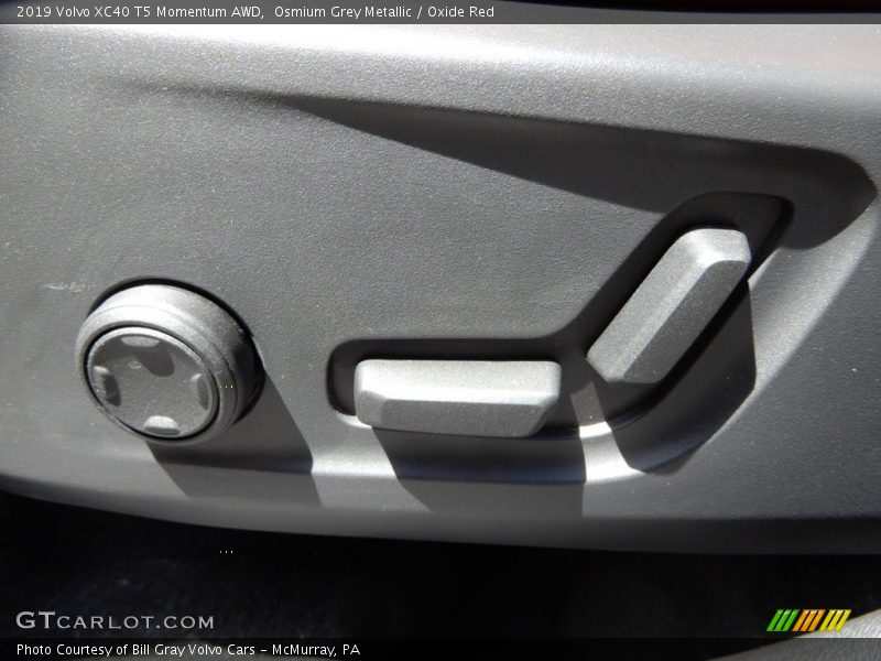 Osmium Grey Metallic / Oxide Red 2019 Volvo XC40 T5 Momentum AWD