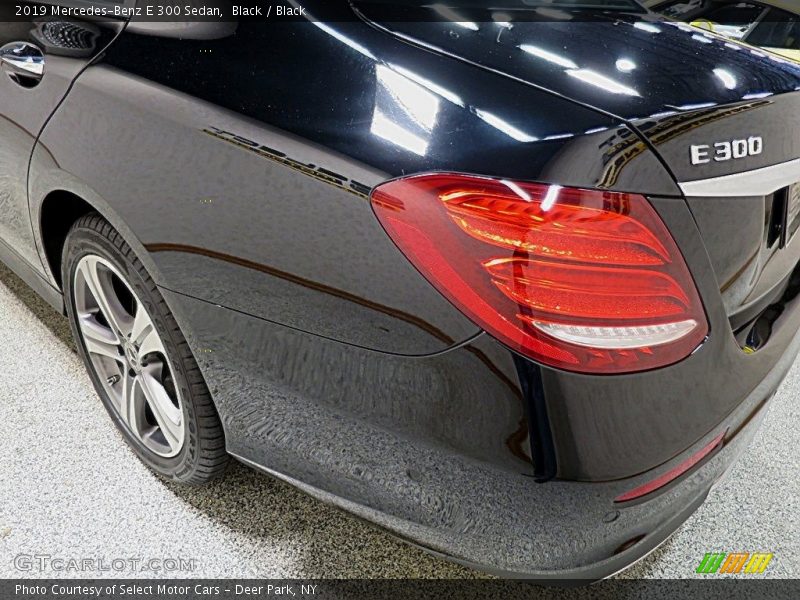 Black / Black 2019 Mercedes-Benz E 300 Sedan