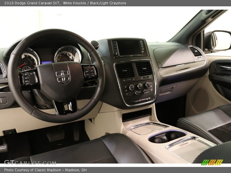 White Knuckle / Black/Light Graystone 2019 Dodge Grand Caravan SXT