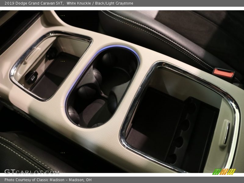 White Knuckle / Black/Light Graystone 2019 Dodge Grand Caravan SXT