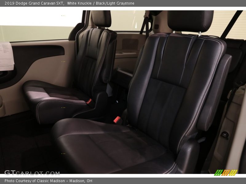 White Knuckle / Black/Light Graystone 2019 Dodge Grand Caravan SXT