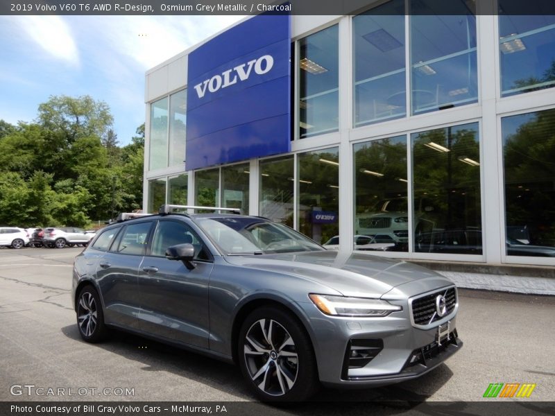 Front 3/4 View of 2019 V60 T6 AWD R-Design