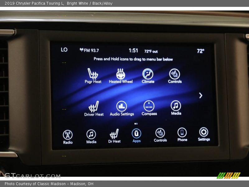 Bright White / Black/Alloy 2019 Chrysler Pacifica Touring L