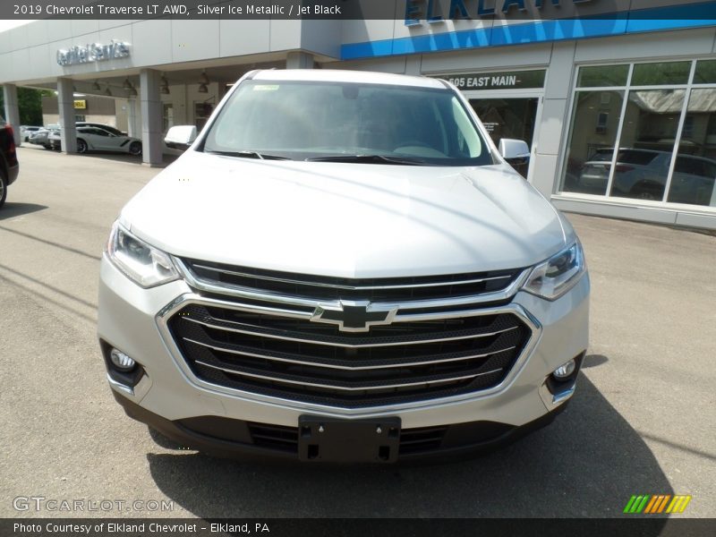 Silver Ice Metallic / Jet Black 2019 Chevrolet Traverse LT AWD
