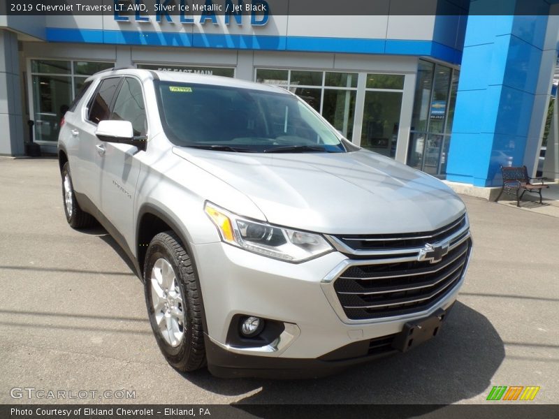 Silver Ice Metallic / Jet Black 2019 Chevrolet Traverse LT AWD