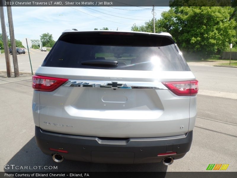 Silver Ice Metallic / Jet Black 2019 Chevrolet Traverse LT AWD