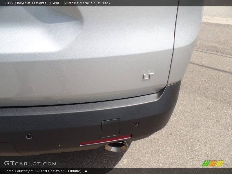 Silver Ice Metallic / Jet Black 2019 Chevrolet Traverse LT AWD