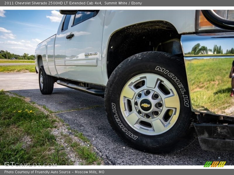 Summit White / Ebony 2011 Chevrolet Silverado 2500HD LT Extended Cab 4x4