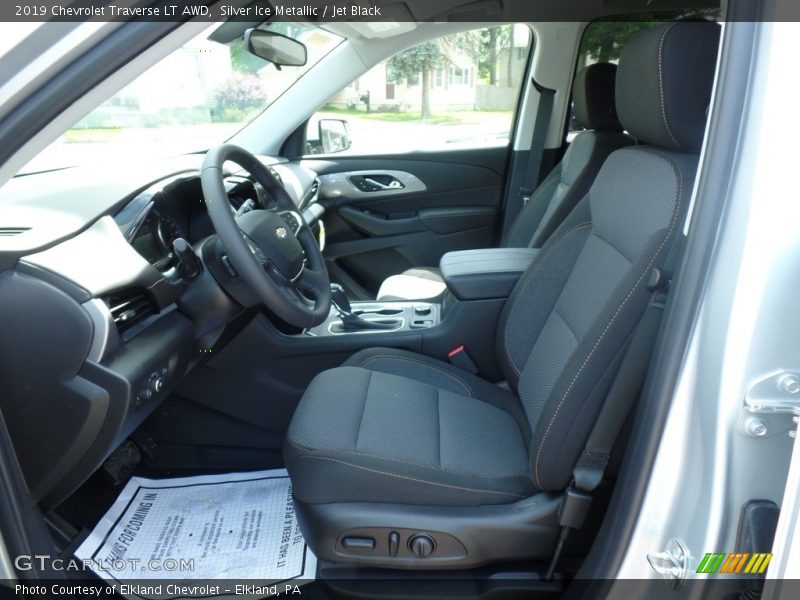 Silver Ice Metallic / Jet Black 2019 Chevrolet Traverse LT AWD