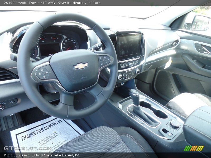 Silver Ice Metallic / Jet Black 2019 Chevrolet Traverse LT AWD