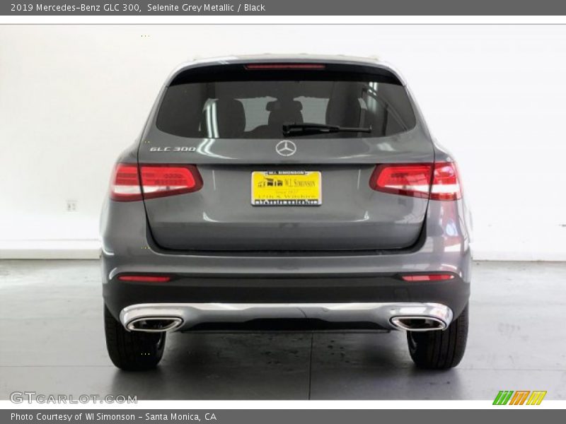 Selenite Grey Metallic / Black 2019 Mercedes-Benz GLC 300