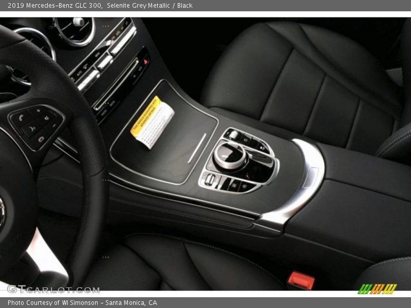 Selenite Grey Metallic / Black 2019 Mercedes-Benz GLC 300