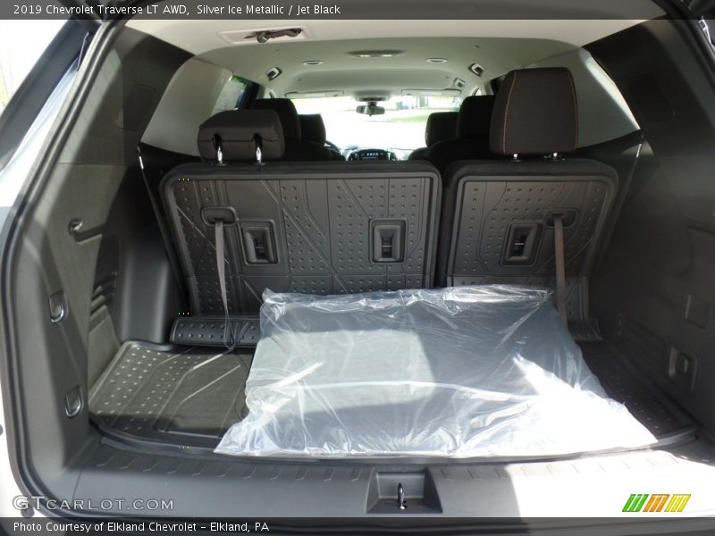 Silver Ice Metallic / Jet Black 2019 Chevrolet Traverse LT AWD