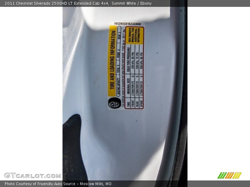 Summit White / Ebony 2011 Chevrolet Silverado 2500HD LT Extended Cab 4x4