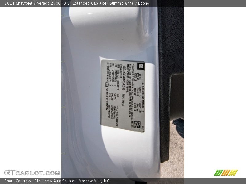 Summit White / Ebony 2011 Chevrolet Silverado 2500HD LT Extended Cab 4x4