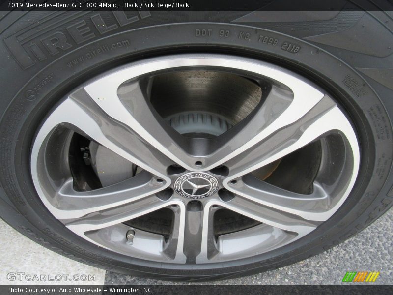 Black / Silk Beige/Black 2019 Mercedes-Benz GLC 300 4Matic