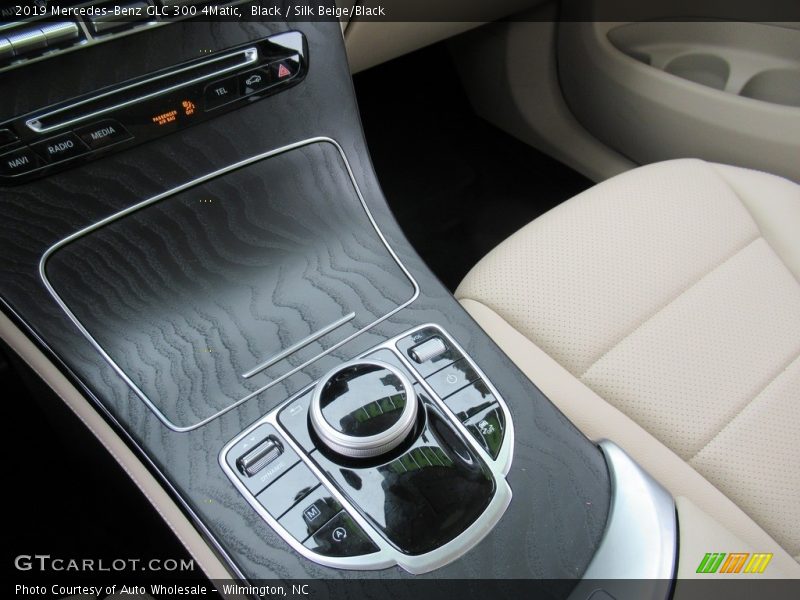 Black / Silk Beige/Black 2019 Mercedes-Benz GLC 300 4Matic
