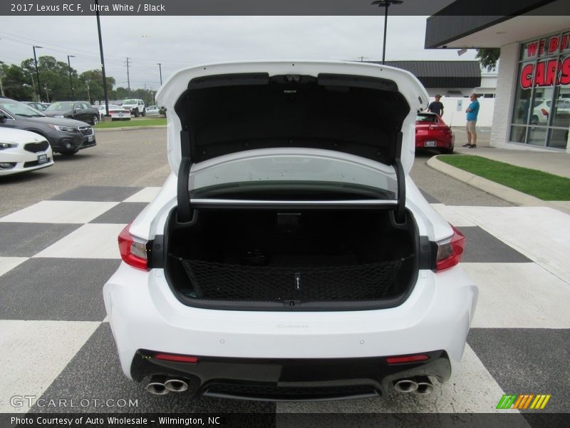 Ultra White / Black 2017 Lexus RC F
