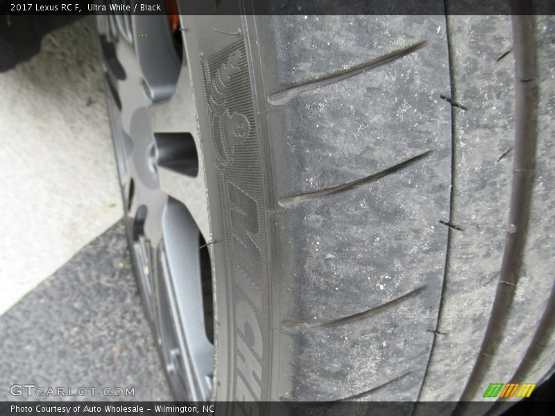 Ultra White / Black 2017 Lexus RC F