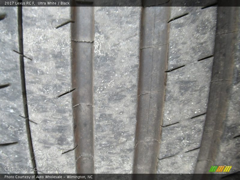 Ultra White / Black 2017 Lexus RC F