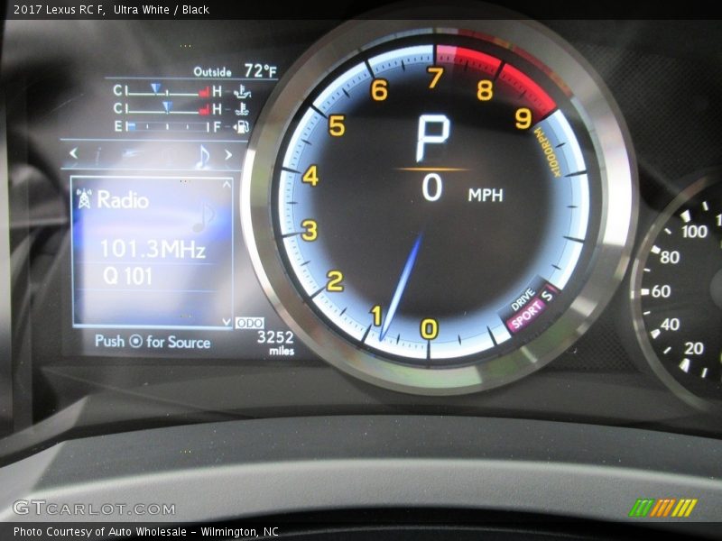 Ultra White / Black 2017 Lexus RC F