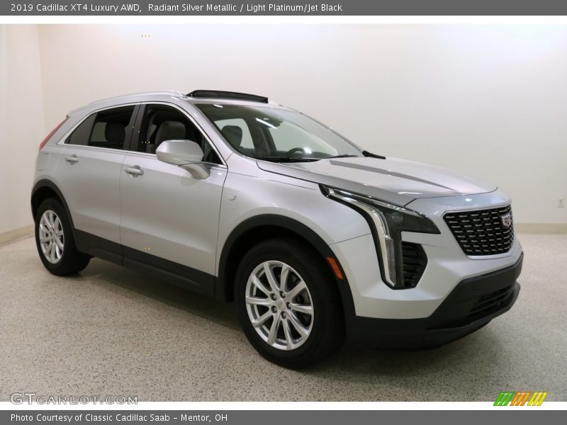 Radiant Silver Metallic / Light Platinum/Jet Black 2019 Cadillac XT4 Luxury AWD