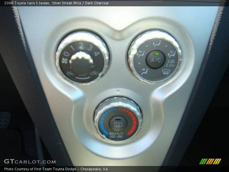 Silver Streak Mica / Dark Charcoal 2008 Toyota Yaris S Sedan