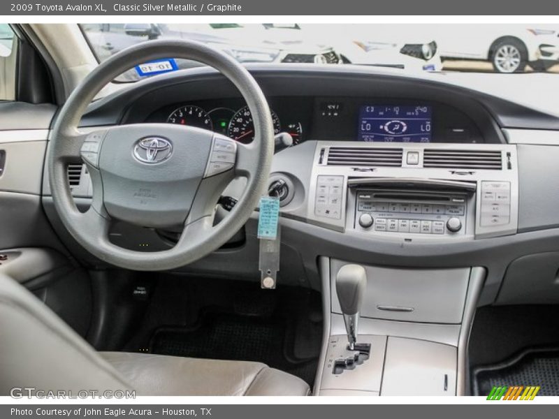 Classic Silver Metallic / Graphite 2009 Toyota Avalon XL