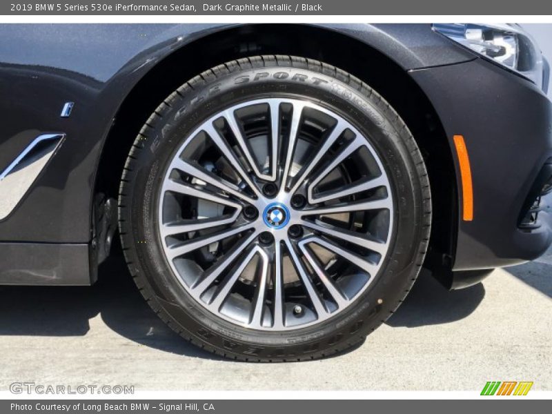 Dark Graphite Metallic / Black 2019 BMW 5 Series 530e iPerformance Sedan