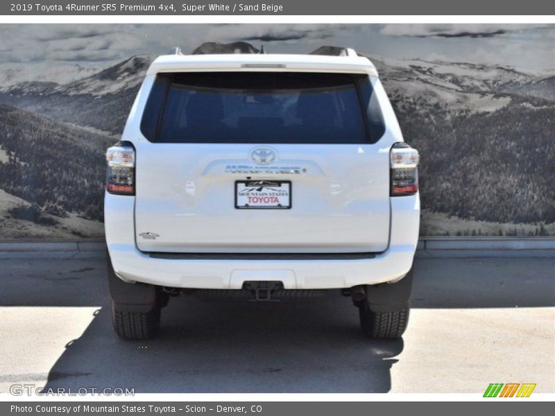 Super White / Sand Beige 2019 Toyota 4Runner SR5 Premium 4x4