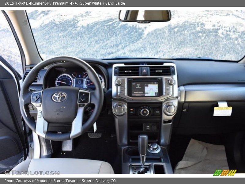 Super White / Sand Beige 2019 Toyota 4Runner SR5 Premium 4x4