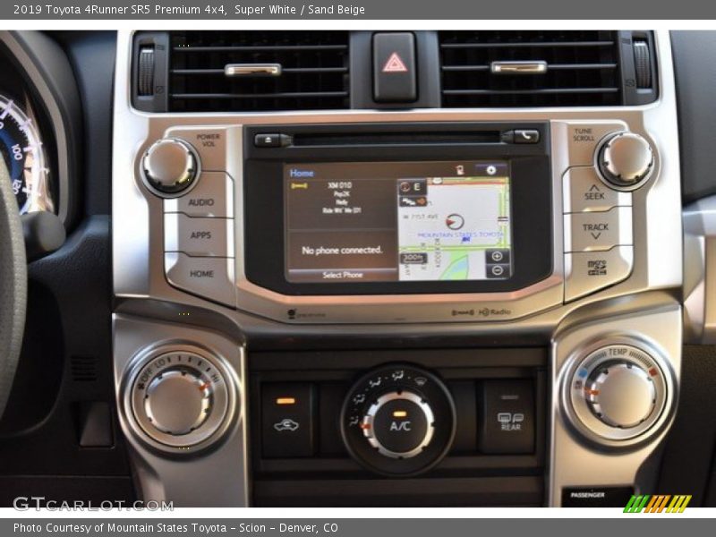 Super White / Sand Beige 2019 Toyota 4Runner SR5 Premium 4x4