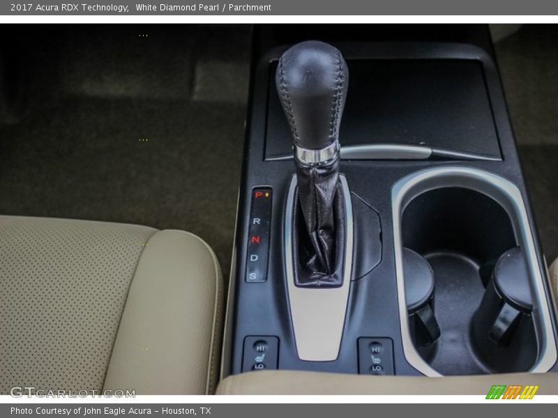 White Diamond Pearl / Parchment 2017 Acura RDX Technology