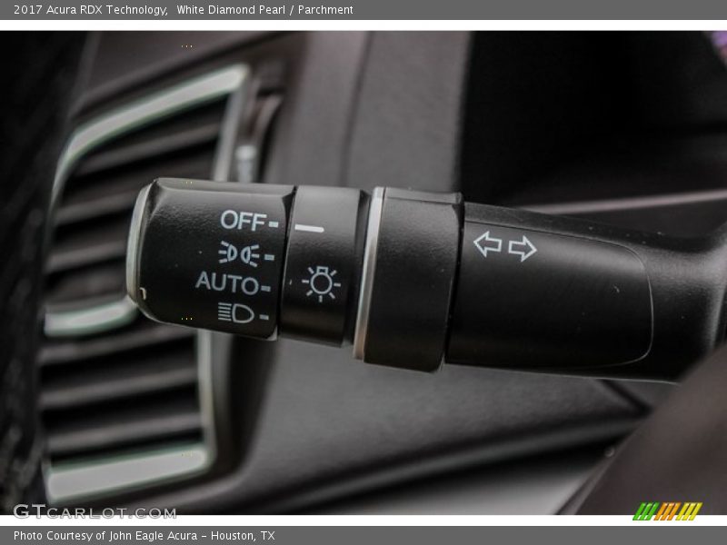 White Diamond Pearl / Parchment 2017 Acura RDX Technology
