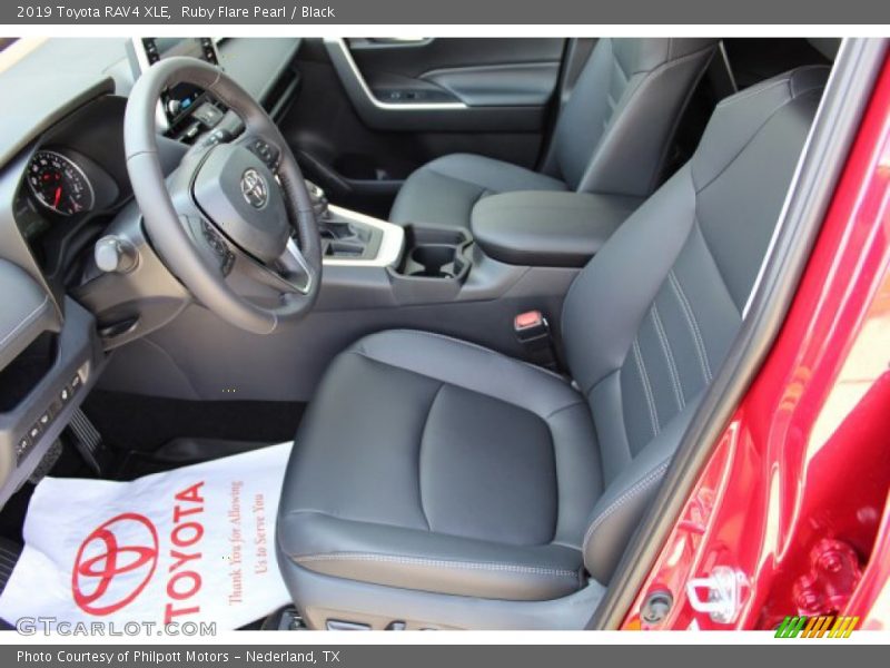 Ruby Flare Pearl / Black 2019 Toyota RAV4 XLE