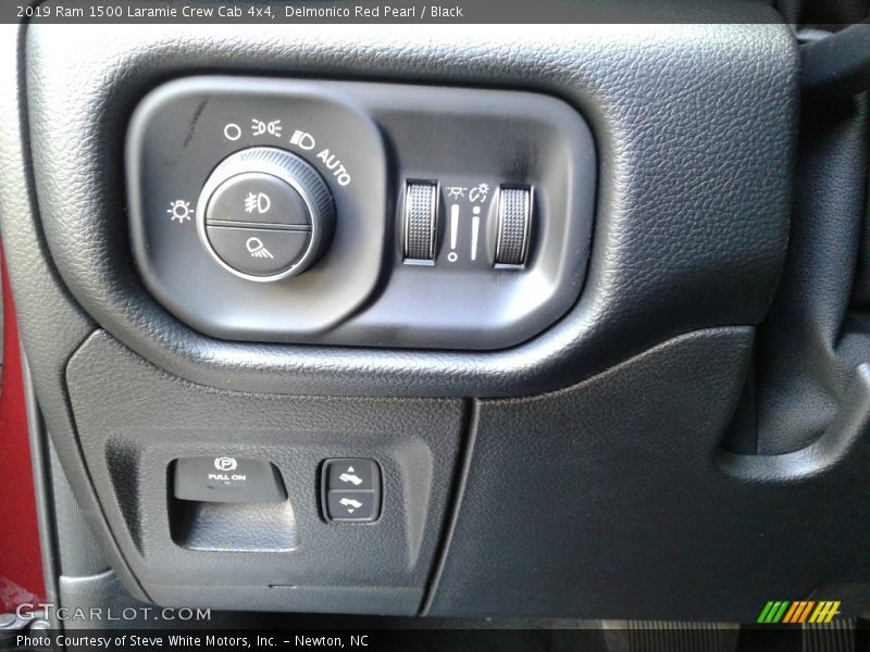 Controls of 2019 1500 Laramie Crew Cab 4x4