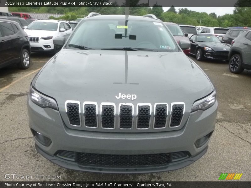 Sting-Gray / Black 2019 Jeep Cherokee Latitude Plus 4x4