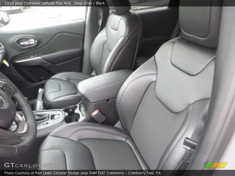 Sting-Gray / Black 2019 Jeep Cherokee Latitude Plus 4x4