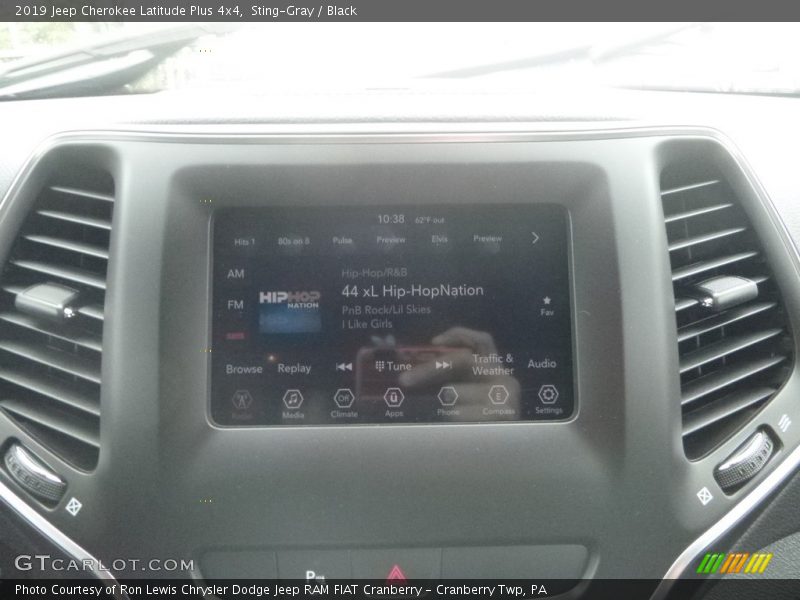 Sting-Gray / Black 2019 Jeep Cherokee Latitude Plus 4x4