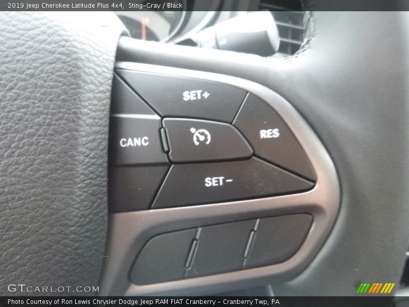 Sting-Gray / Black 2019 Jeep Cherokee Latitude Plus 4x4