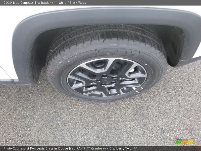 White / Black/Ruby 2019 Jeep Compass Trailhawk 4x4