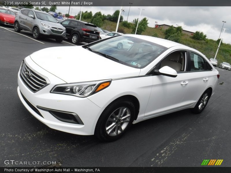 Quartz White Pearl / Beige 2016 Hyundai Sonata SE